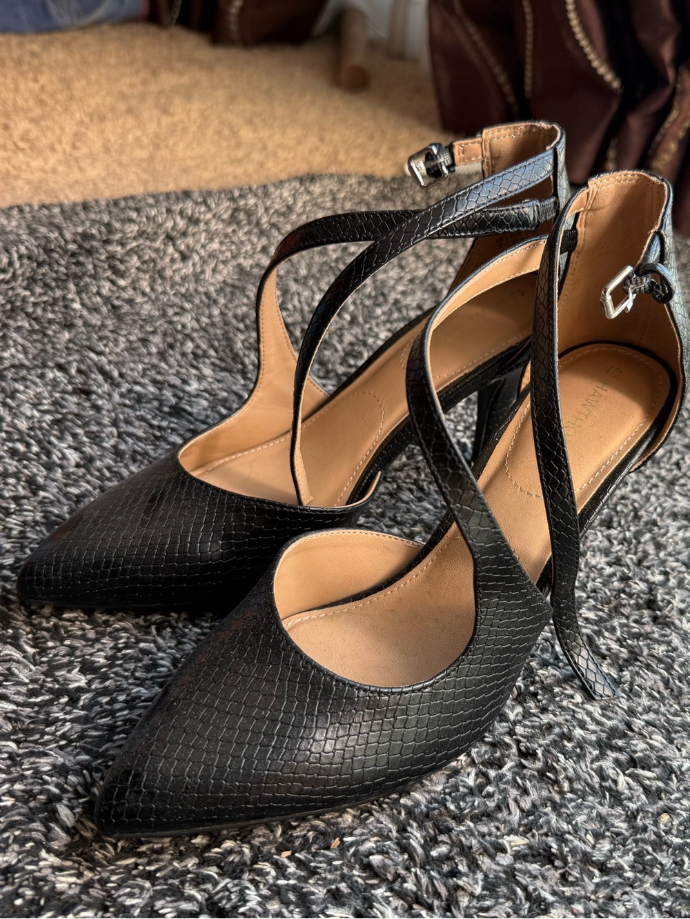 41 Hawthorne Black Cross-Strap Pointed Toe Women’s Heels